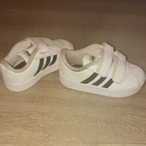 Adidas Kids White and Black Velcro Sneakers